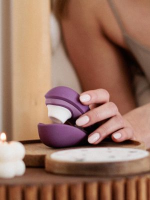Womanizer Liberty 2 - Purple — Clitoral Toys