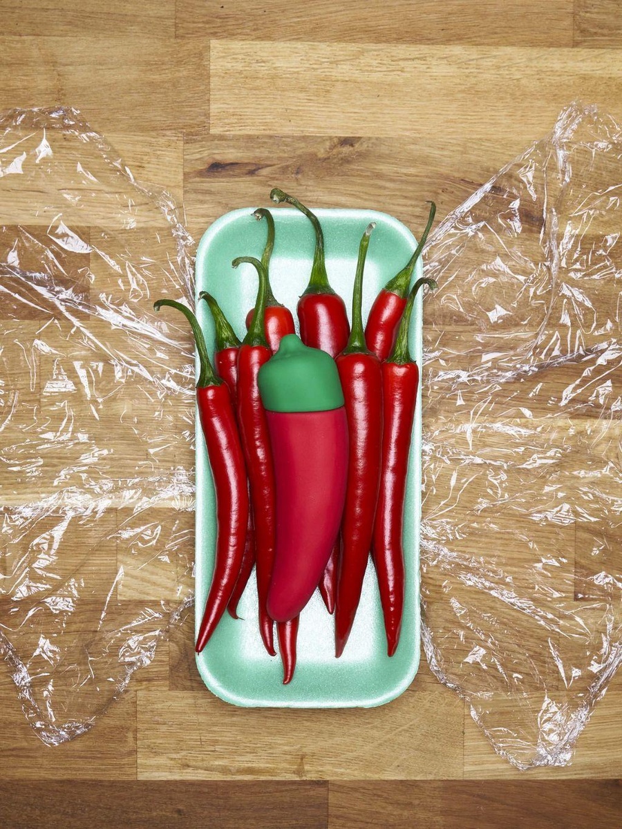 Emojibator Chili Pepper – Red — product photo 3